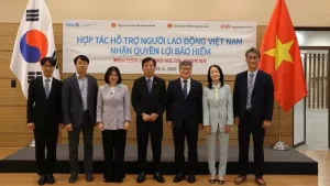 Hợp tác hỗ trợ người lao động Việt Nam nhận quyền lợi bảo hiểm theo quy định